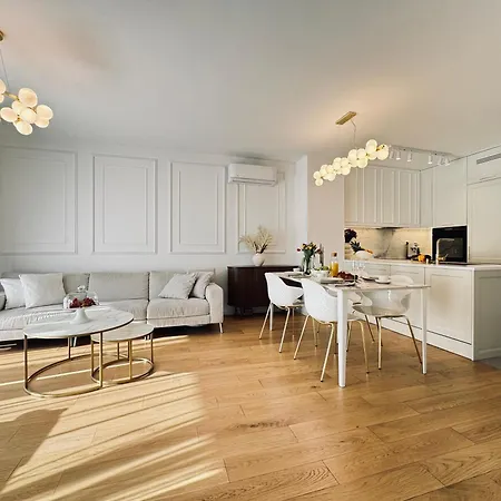 Apartment Luxury L With Jacuzzi