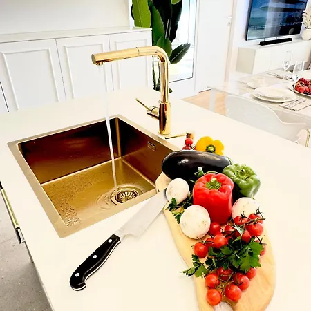 Luxury L With Jacuzzi Appartamento Spalato